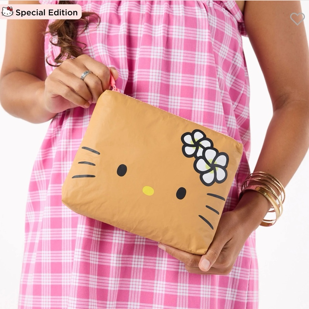Aloha Collection 🌺 Hello Kitty Small Tan Pouch